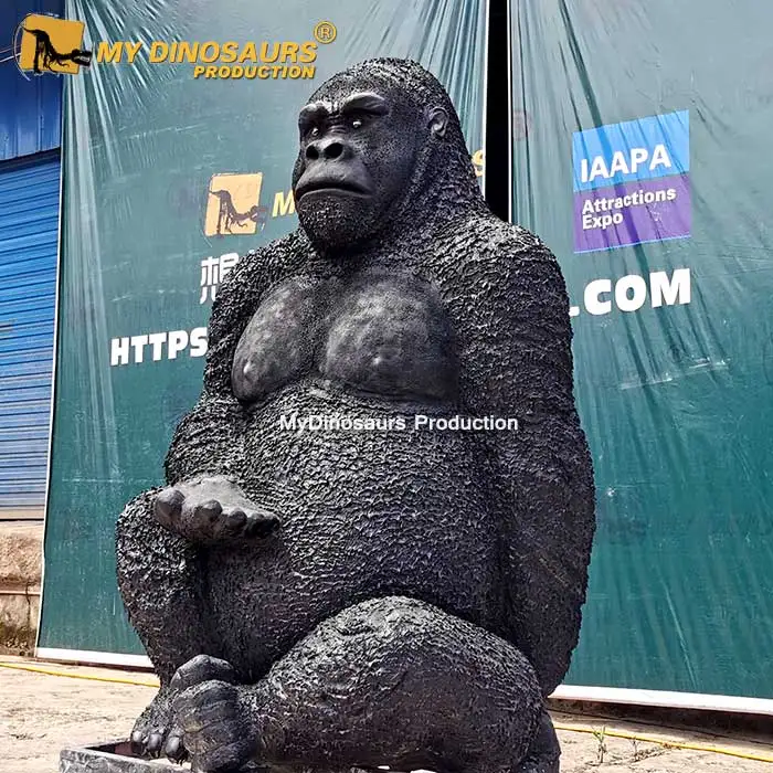 Kingkong-statue.1.jpg