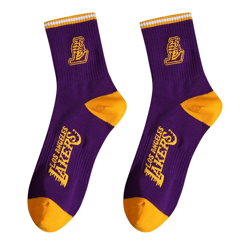 

Different Styles pure cotton designer basketball team senior crew pattern sweat-absorbent men sports socks, Picture shows