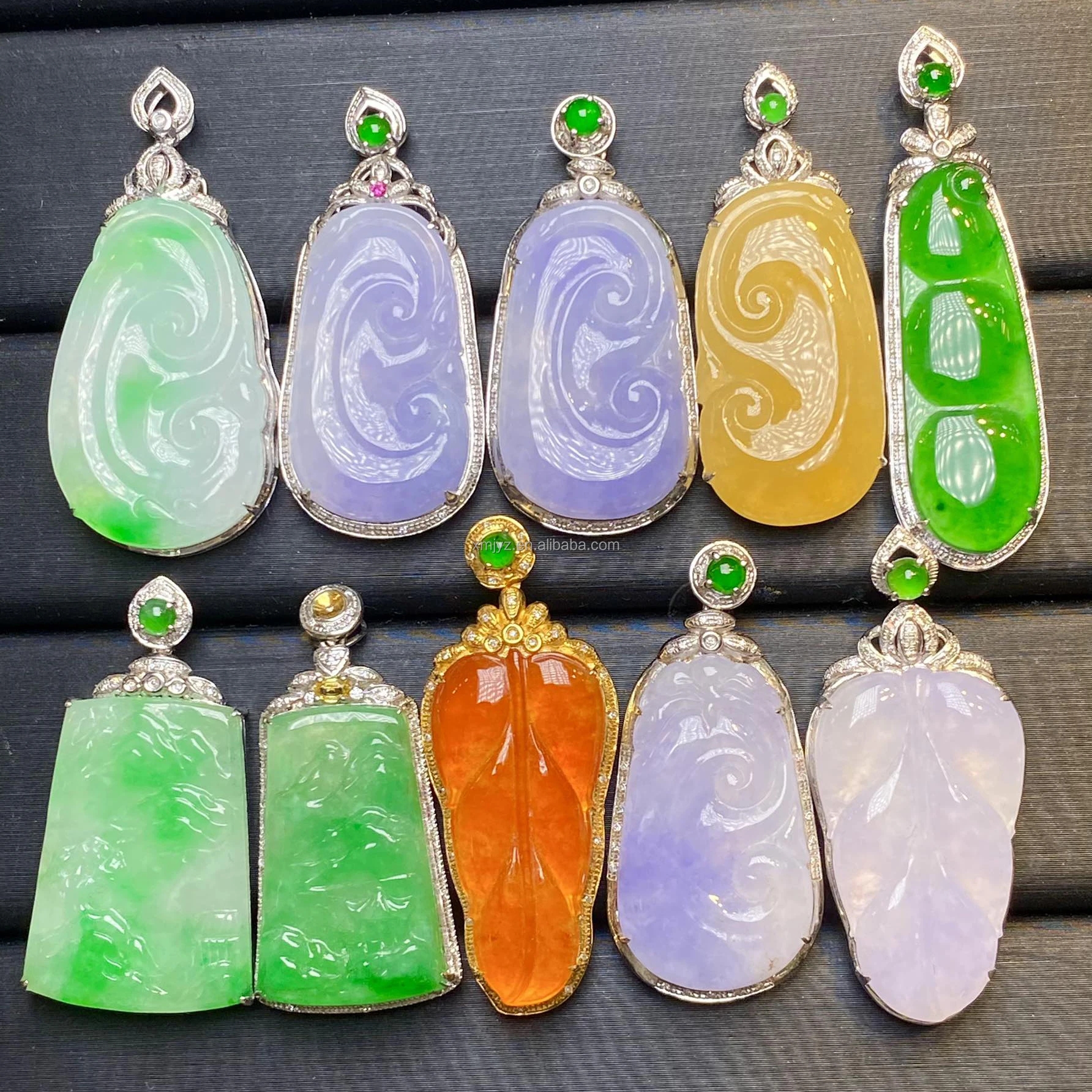 

18K Gold Diamond Pendant A Grade Jadeite Ruyi Sijidou White Gold Jade Buddha Pendant Necklace