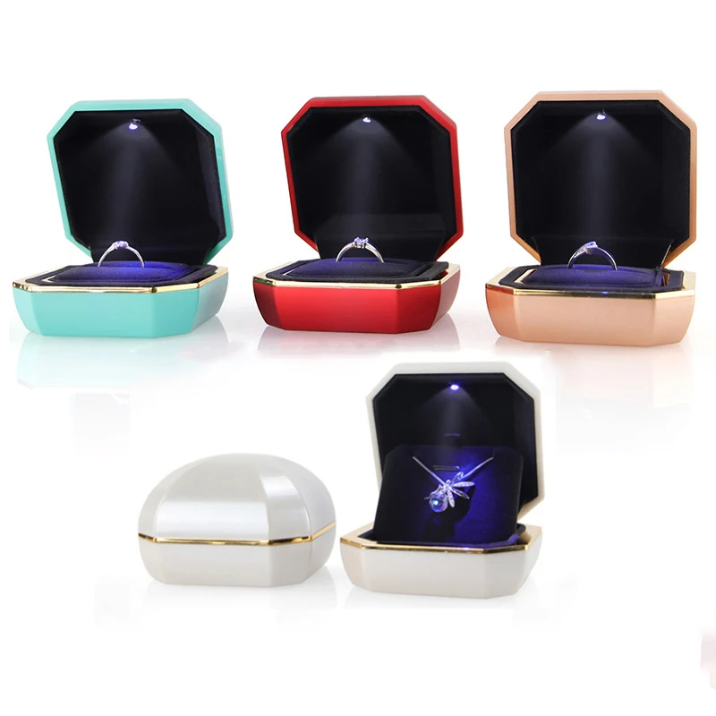 

OMT Hot Sales Muti Colors Heart Shape Plastic hinged jewellery packing wedding Ring Pendant Package Jewelry Box With Led light