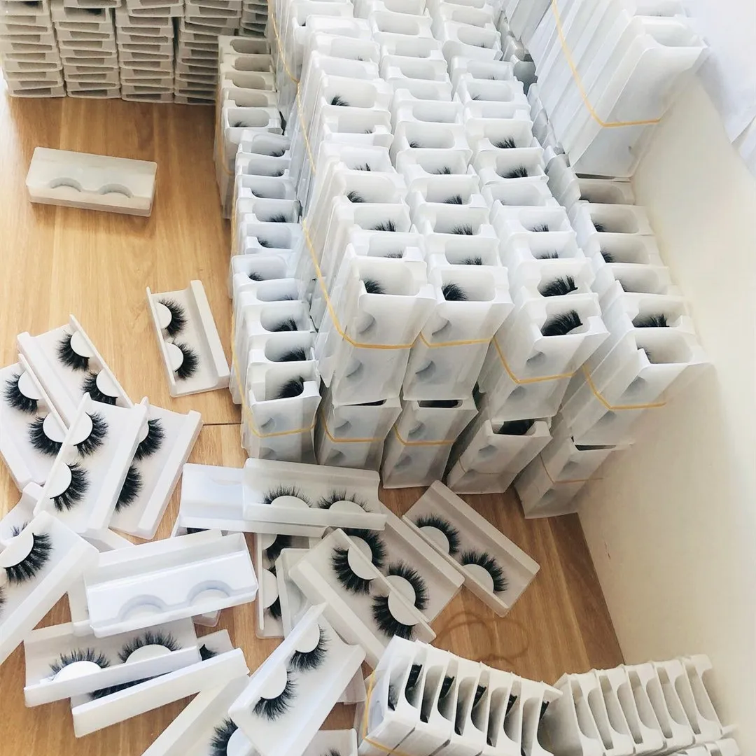 

Wholesale Lashes Vendor Private Label 3D 25MM Mink Eyelash Vendor Fluffy 3D Mink Eyelashes With Custom Packaging