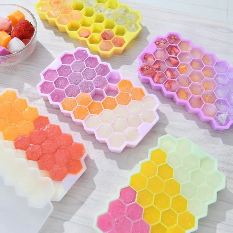 

Amazon Hot 37 Grids Hexagon Ice Mold With Cover Kitchen Accessories Home DIY Ice Lattice Mould Honeycomb Silicone Ice Cube Mold, 8 colors