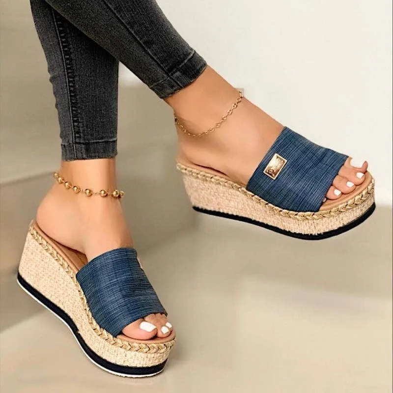 

New style wedge slippers women's summer fashion thick-soled outdoor slippers women's woven slippers daily popular women's shoes, Black