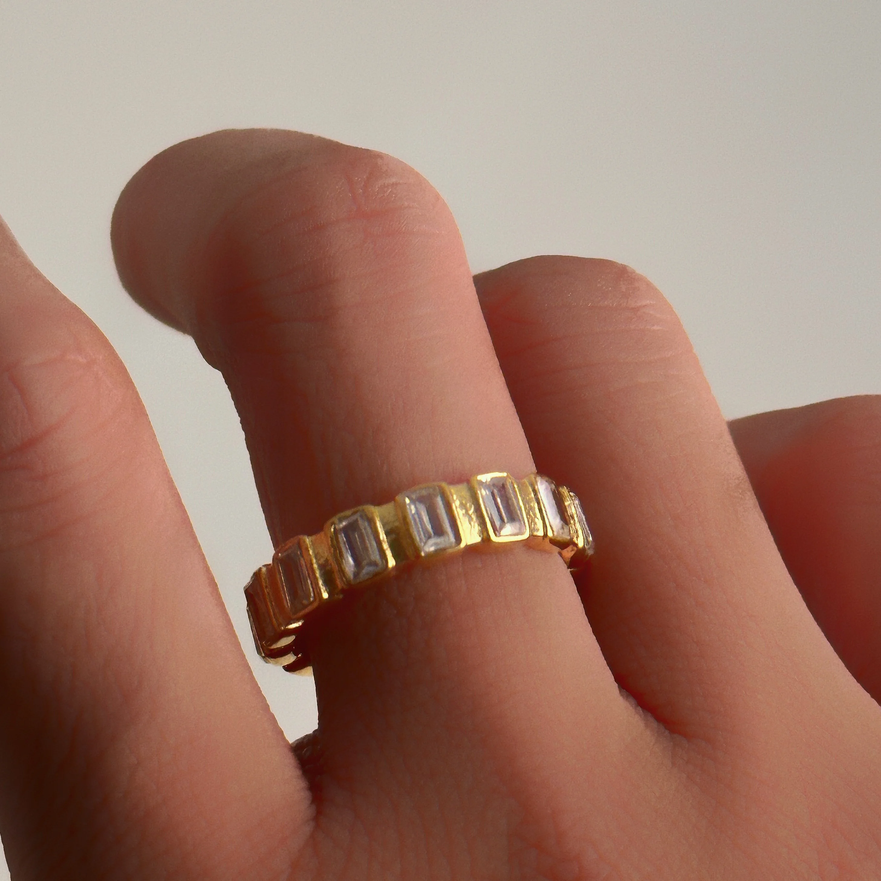 

2022 Dazan New Ins 18k Gold Plated Stainless Steel Tarnish Free CNC Polished Super Shine Zircon Ring Waterproof Jewelry Women