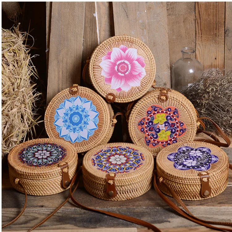 

Wholesale Newest Design Bali Indonesia Vietnam Straw Rattan Round Bag, Natural rattan