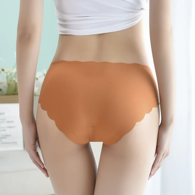 

Breathable ice silk material non-trace midwaist cotton crotch triangulated pants head ladies underwear, Picture