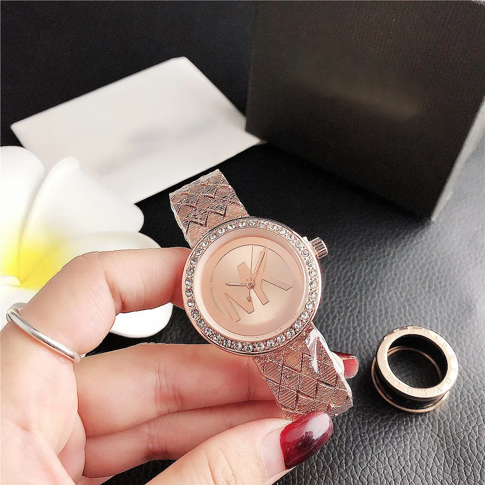 

women diamond case watch, Customized colors