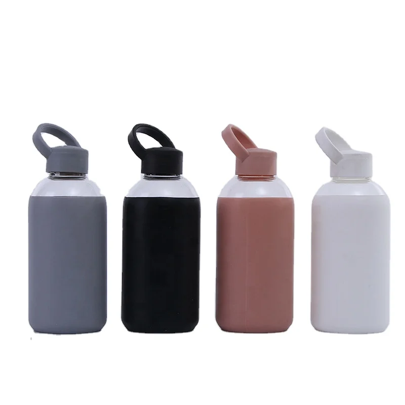 

Customized Logo Silicone Sleeve Reusable Glass Water Bottle BPA Free 500ml Applicable for Boiling Water with Lid Accessories, Clear & customized
