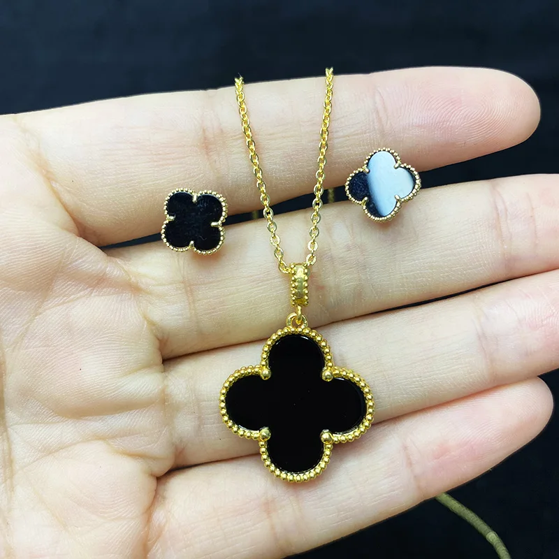 

Women 18K Real Pure Gold Jewelry Set Four Leaf Clover Bezel Setting Pendant and Ear Studs Jewelry Gift for Chistmas