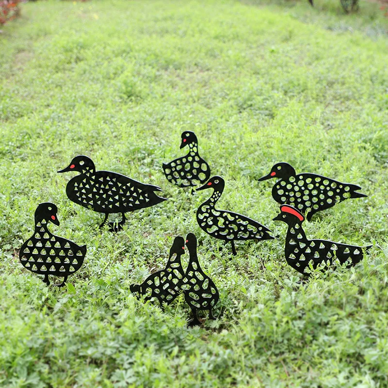 

Garden Stakes Ornaments Acrylic Animal Chicken Rabbit Duck Santa Claus Set Yard Art Farmhouse Decor Backyard Lawn Art