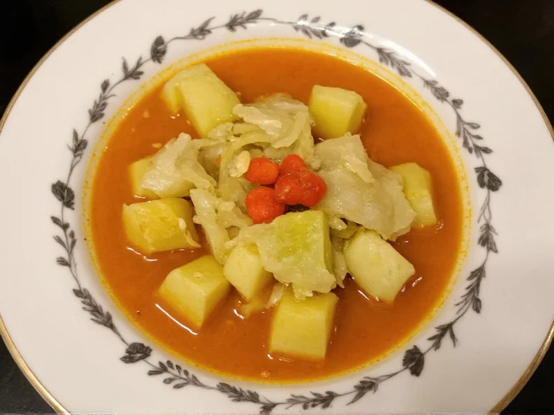 WW Cabbage Soup Recipe: Points, Nutrition & Tips