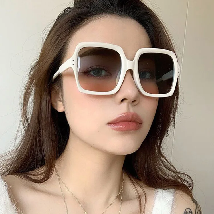 

2021 New Fashion Modern Sunglasses For Women Wholesale White Sunglasses, 6 colors