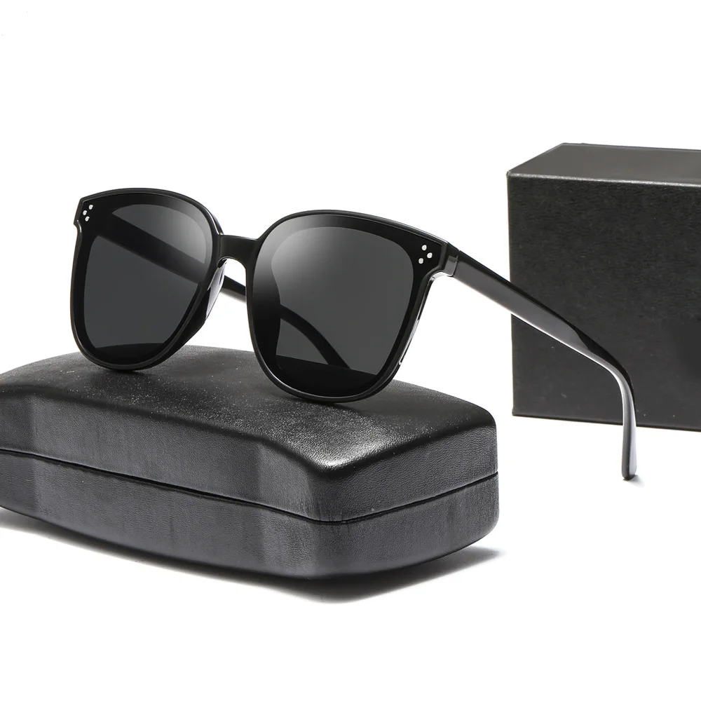 

2021 2022 New Style Vintage Custom Polarized Glasses Retro Square Frame Fashionable Sunglasses For Women Men
