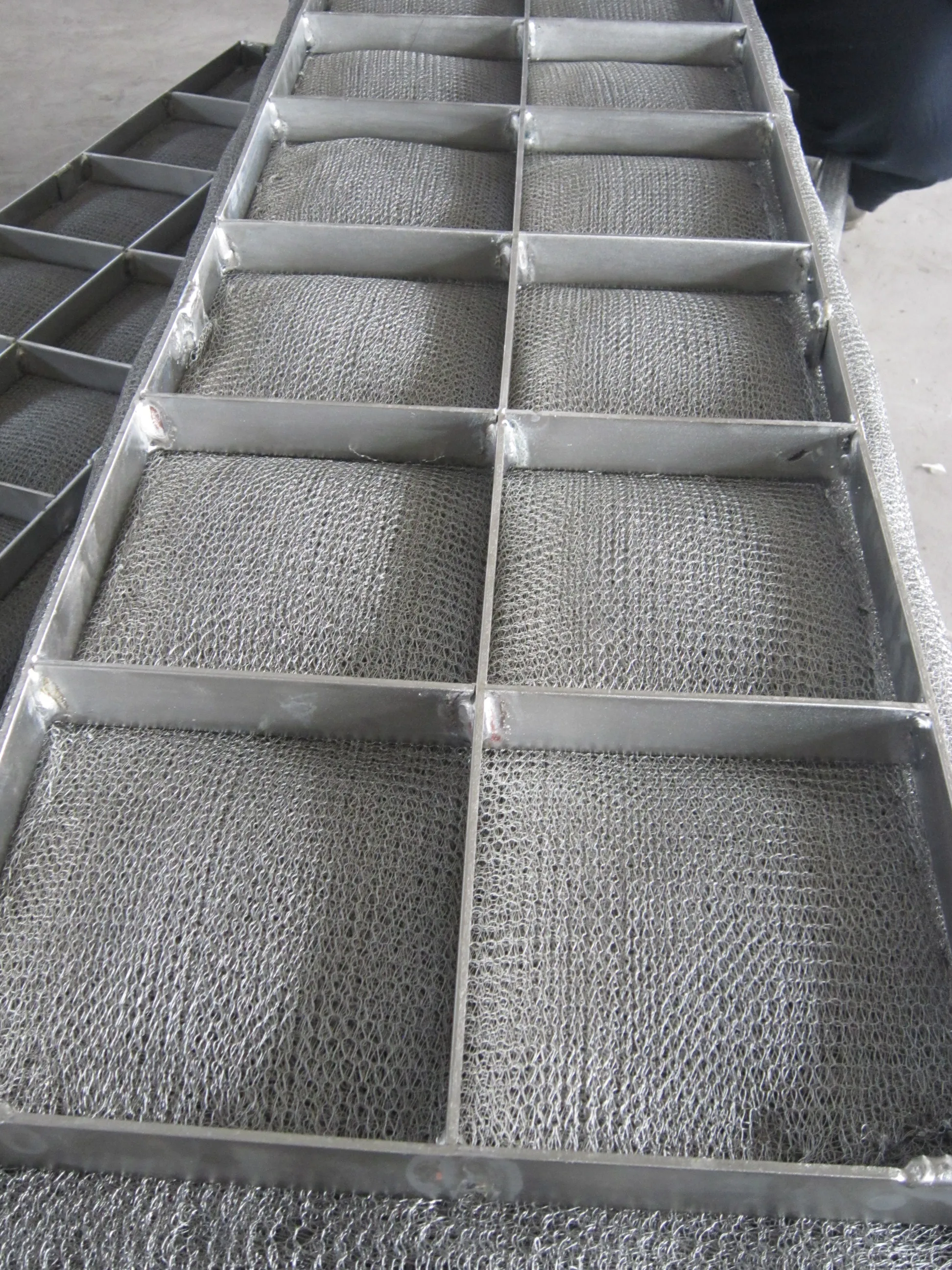 PSA type demister pad specification rules and OEM fabricating.jpg