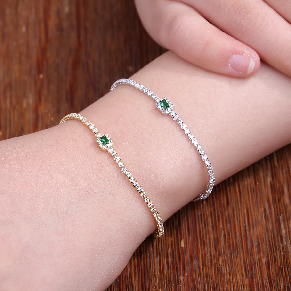 

Maybe you have such a beautiful and beautiful bracelet & bangles