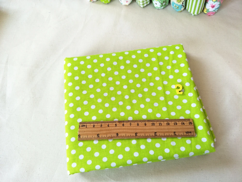 绿色50 * 50厘米100棉布面料工艺品手工缝纫/裁缝