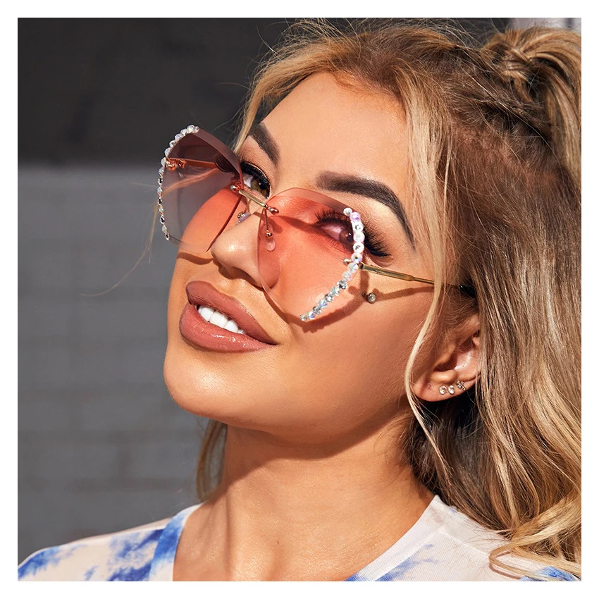 

Hot Selling Luxury Diamond-studded polygon gradient Oversize Vintage Sunglasses Women Sun Sunglasses, Custom color