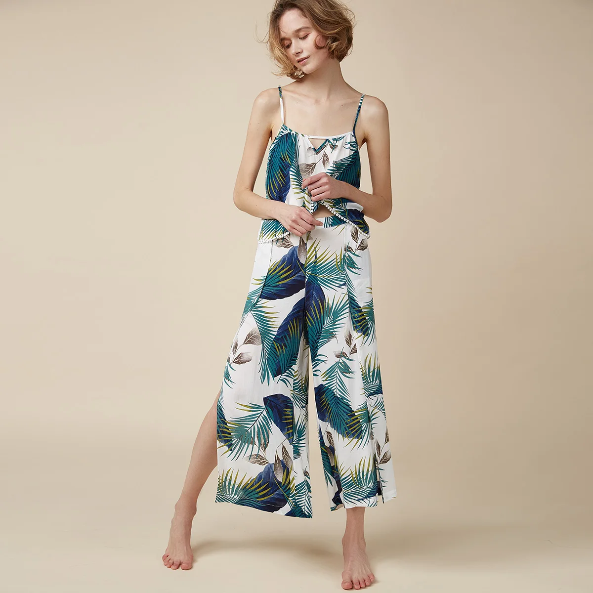 

Tropical Print Top and Split Side Pants Loungewear