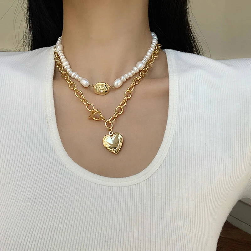 

Toggle Clasp Love Heart Locket Necklaces Bar Circle Linked Chain Necklaces for Women Vintage Gold Plated Stainless Steel Jewelry