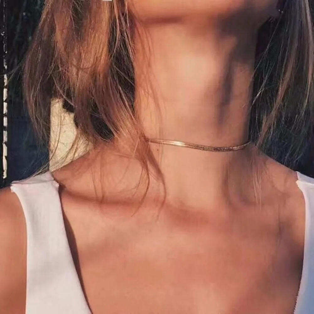 

New Punk Chokers Necklaces For Women Sequins Simple Flat Blade Snake Collar Necklace Gold Silver Fashion