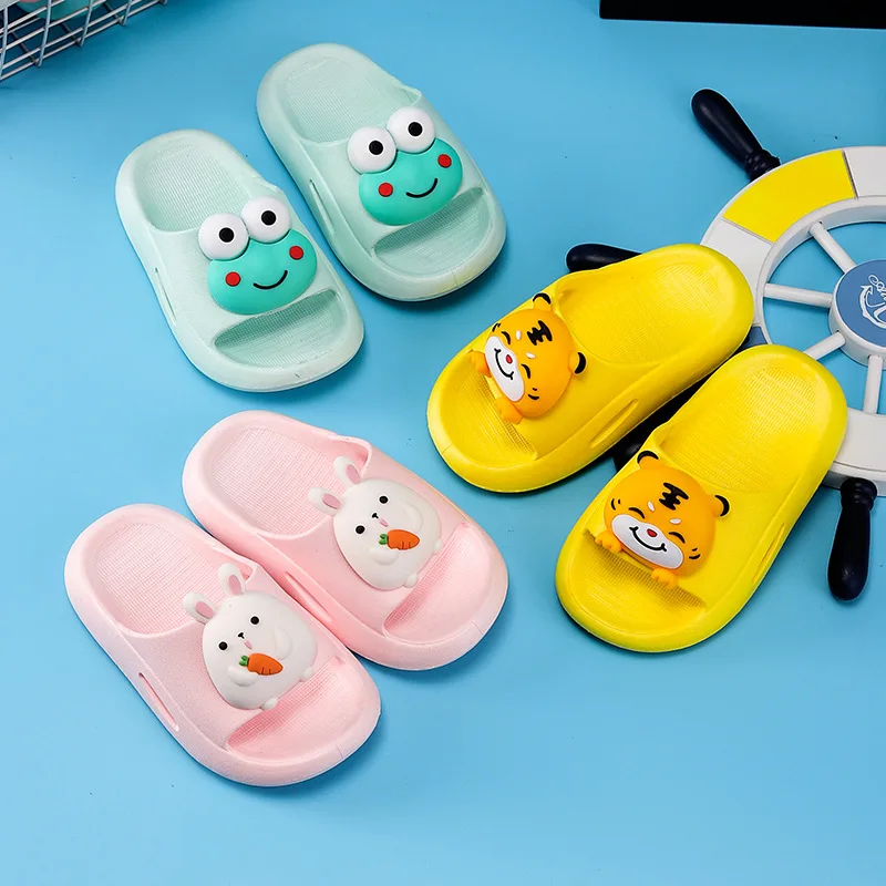 

2022 Summer Girls Boys Slippers Children Soft PVC Shoes Toddler Kids Home Sandals Comfortable Baby Slides Slippers