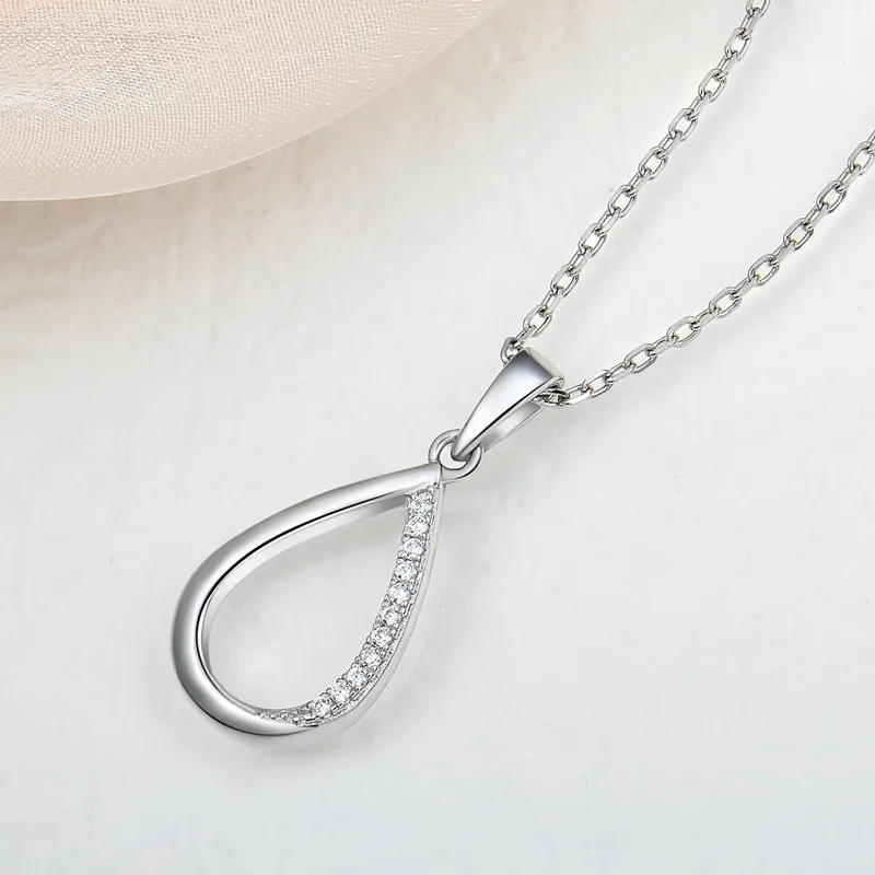 

2021 new design necklace vintage Hollow out exquisite drop necklace half side cubic zircon pendant for women