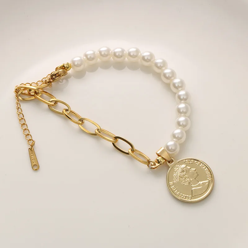 

New Fashion Pearl Bracelet Female Senior Sense Design Retro Silver Gold Light Luxury Women Bracelet jewelry, Photo