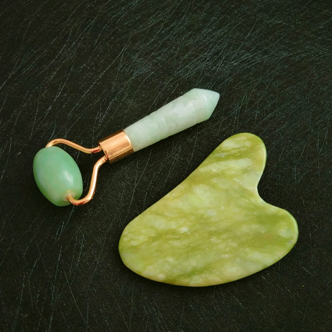 

hot sale high quality Xiuyan jade mini facial massage jade roller for face massage equipment