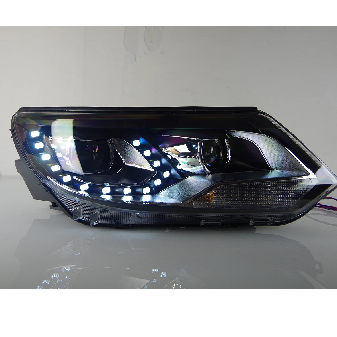 

Head Lamp For Car VW Tiguan 2013-2016 Headlights Fog Lights Daytime Running Lights DRL H7 LED Bi Xenon Bulb Car Accessories