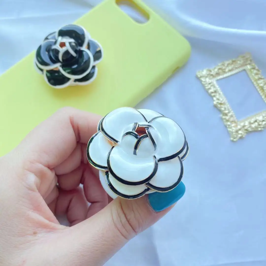 

Universal Flowers Finger Grip For phone Stand Holder Bracket For Smart Phone Tablet