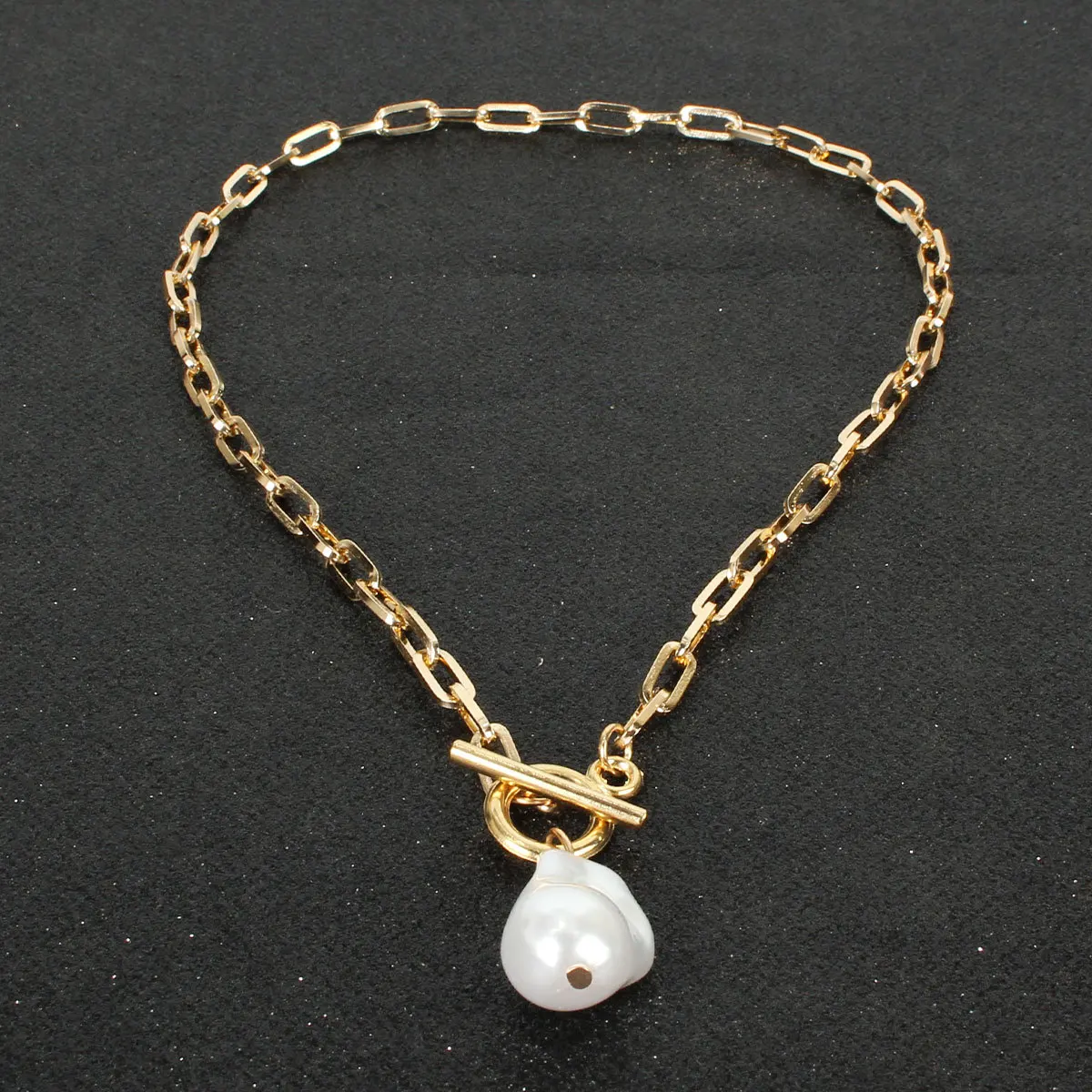 

2021 Fashion Irregular pearl pendant clavicle chain necklace jewelry for women