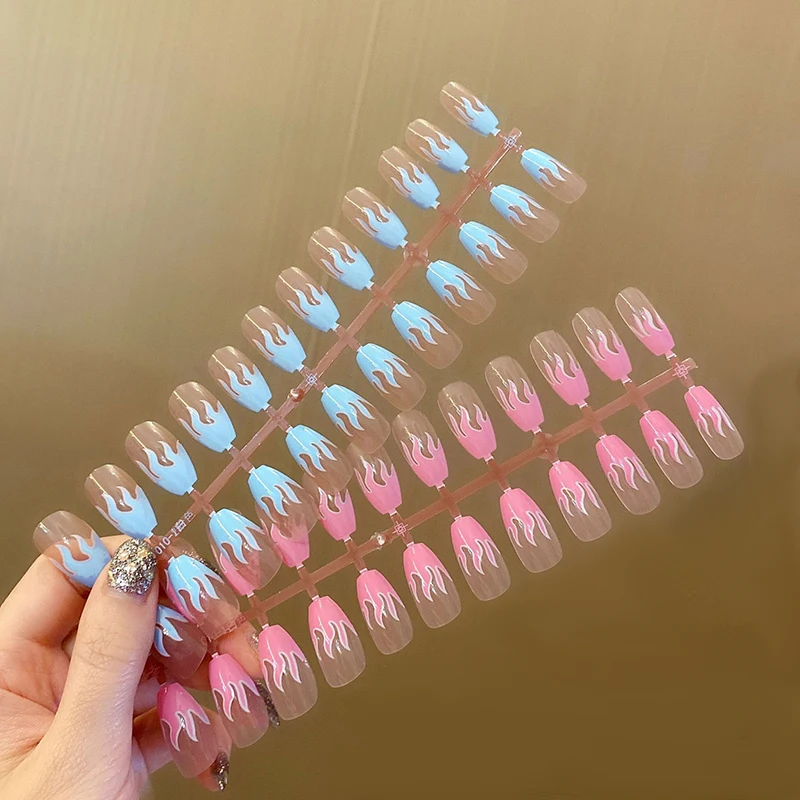 

24pcs Flame fales Pink Blue Fire False Press on Nails Accessories Cute Coffin Tips Nail Art Tool