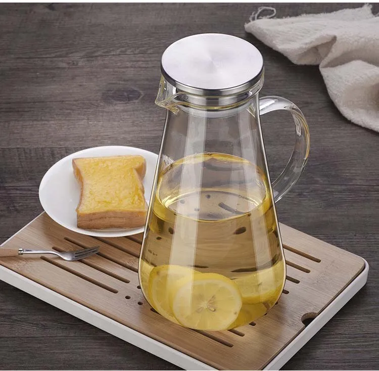 

Heat resistant borosilicate glass water pitcher carafe jug for homemade juice with handle and lid, Clear