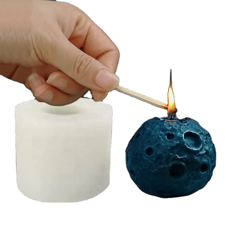 

Z0139 Wholesale new Diy moon shape handcrafted aromatherapy plaster silicone candle molds
