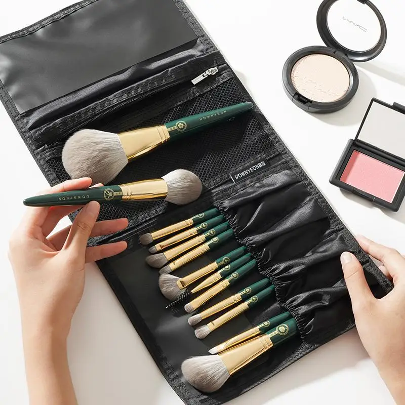 

2021 New Style Makeup Brush Kit Vegan Makeup Brushes Private Label High Quality 13 pcs Green Makeup Brush Set Professional