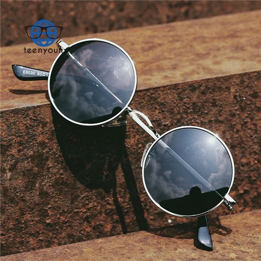 

Teenyoun Small Steampunk Sunglasses 2023 New Vintage Gothic Shades Classic Retro Prince Round Polarized Women