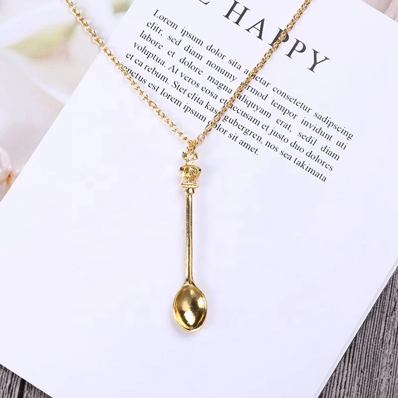 

Crown Mini Tea Spoon Classical Royal Alice Snuff Necklace Female Tiny Spoon Necklace Jewelry, As the photos showed