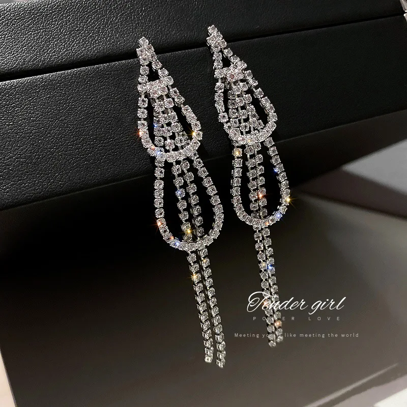 

fashion trendy wholesale crystal long earrings woman girls