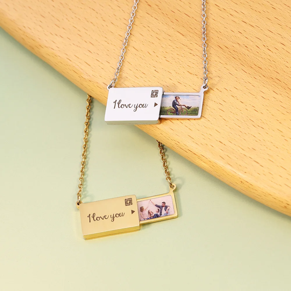 

2021 New Arrivals Stainless Steel I LOVE YOU Engraved Letter Necklace Personality Gold Filled Envelope Memory Locket Necklace