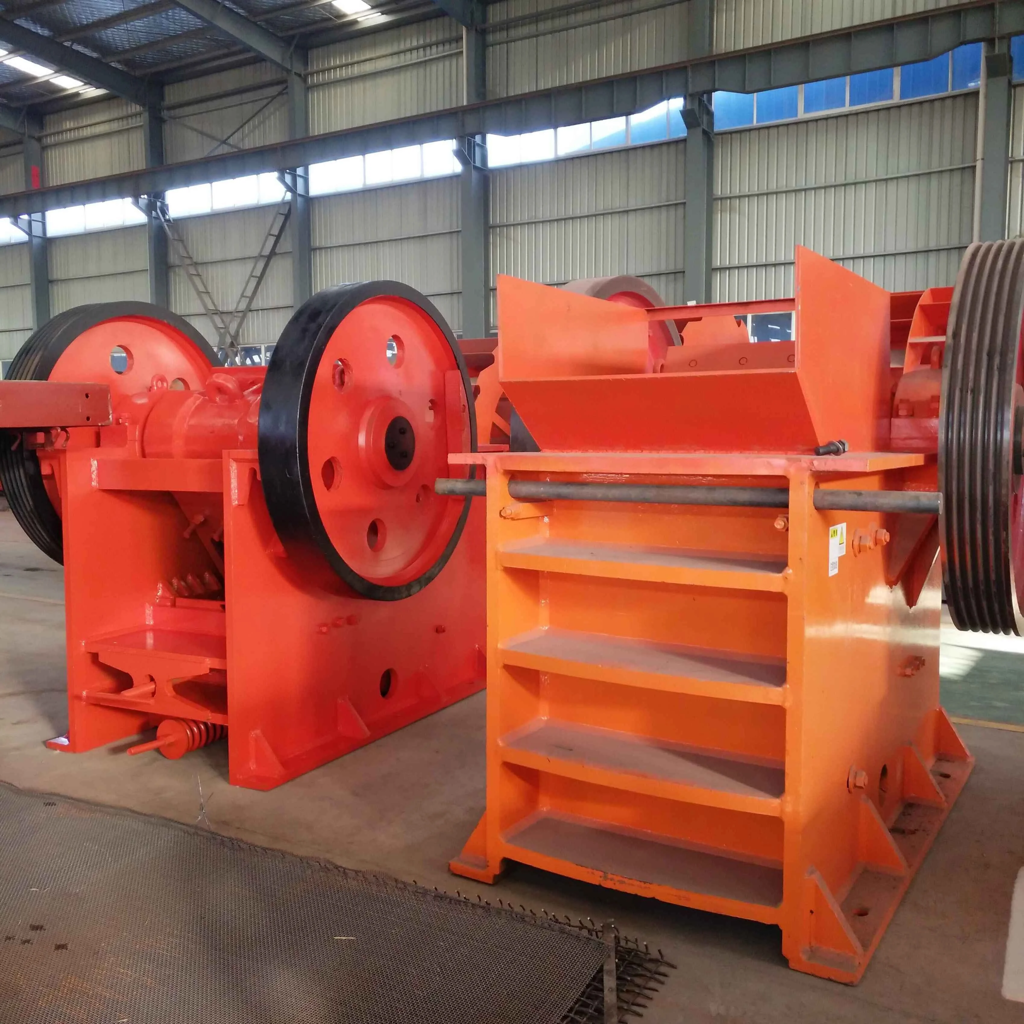 小型小型重型 jaw 式破碎机适用于采石场和采矿破碎筛选加工厂出售