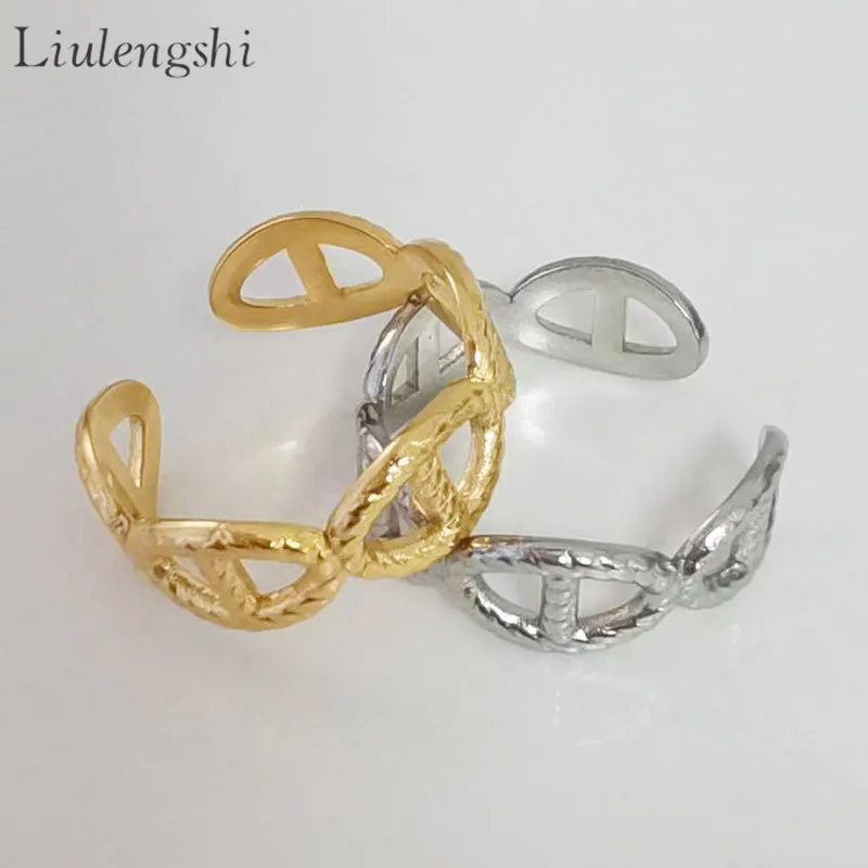 

Fashion Stainless Steel Pig Nose Shape Rings 18K Gold Plated Hollow Nose Link Rings For Women