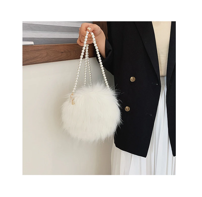 

Fashion Autumn And Winter Round Travel Fancy Fluffy Shoulder Hand Bag White Soft Faux Fur Plush Pearl Chain Crossbody Sling Bag