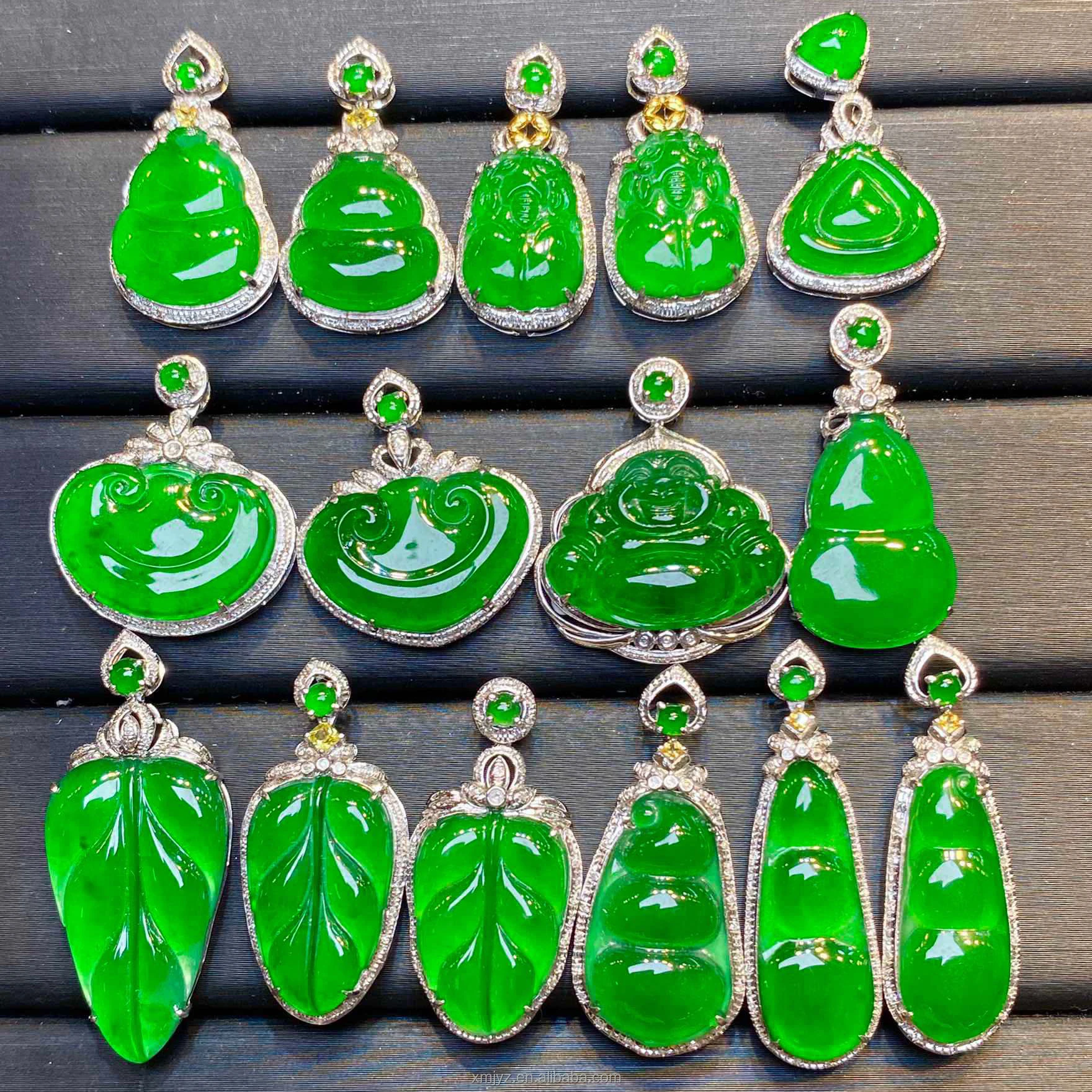 

18K Gold Diamond Pendant A Grade Jadeite Laughing Buddha White Gold Jade Buddha Pendant Necklace