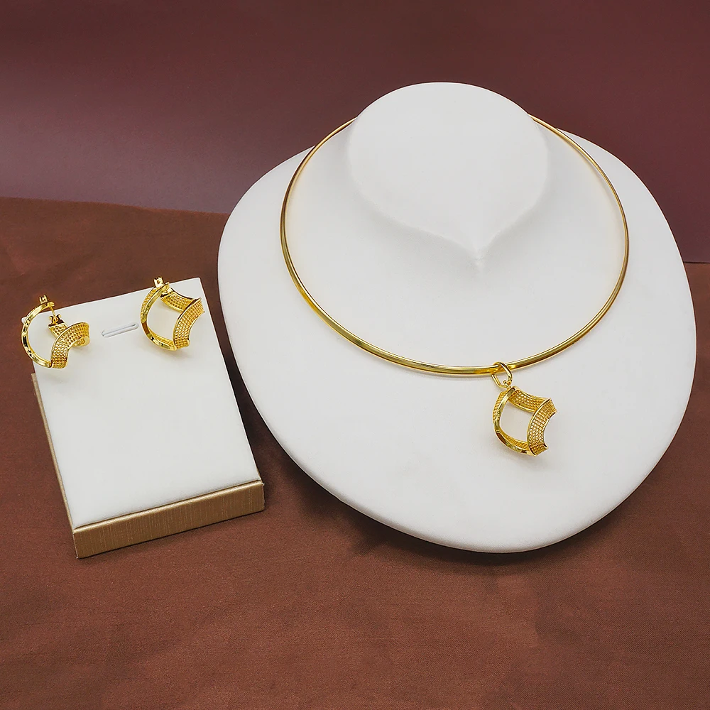 

2021 18k gold plated earring pendant wedding and bridal earrings women hoop earrings NP57
