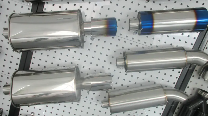 Pair Of Single Chamber Performance Race Muffler 2.5" Center/Center Universal Muffler (2.5 Inch) In | Whizz Mufflers