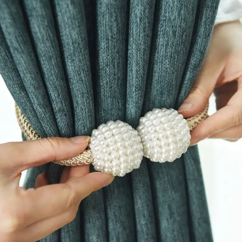 

Holders Magnetic Curtain Clip