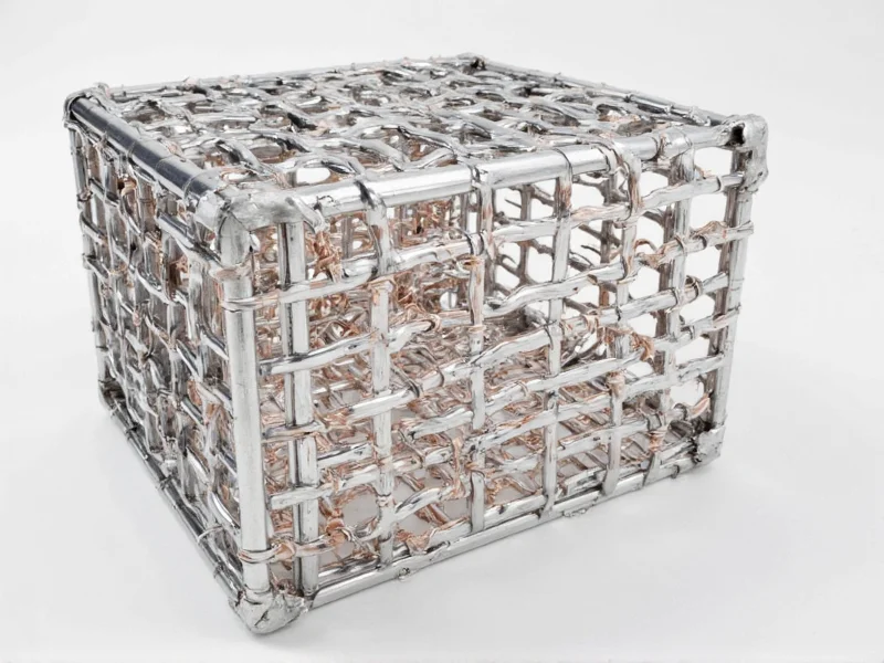 Build a DIY Faraday Cage: 30-Minute Household Method