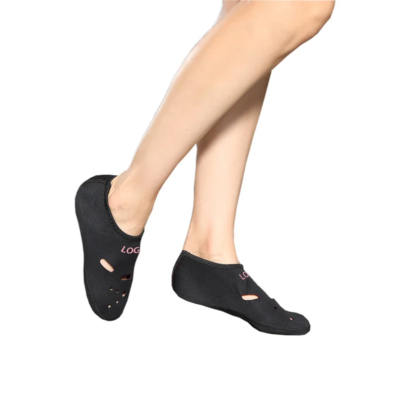 

Hot selling waterproof sports shoes socks for surfing aqua beach