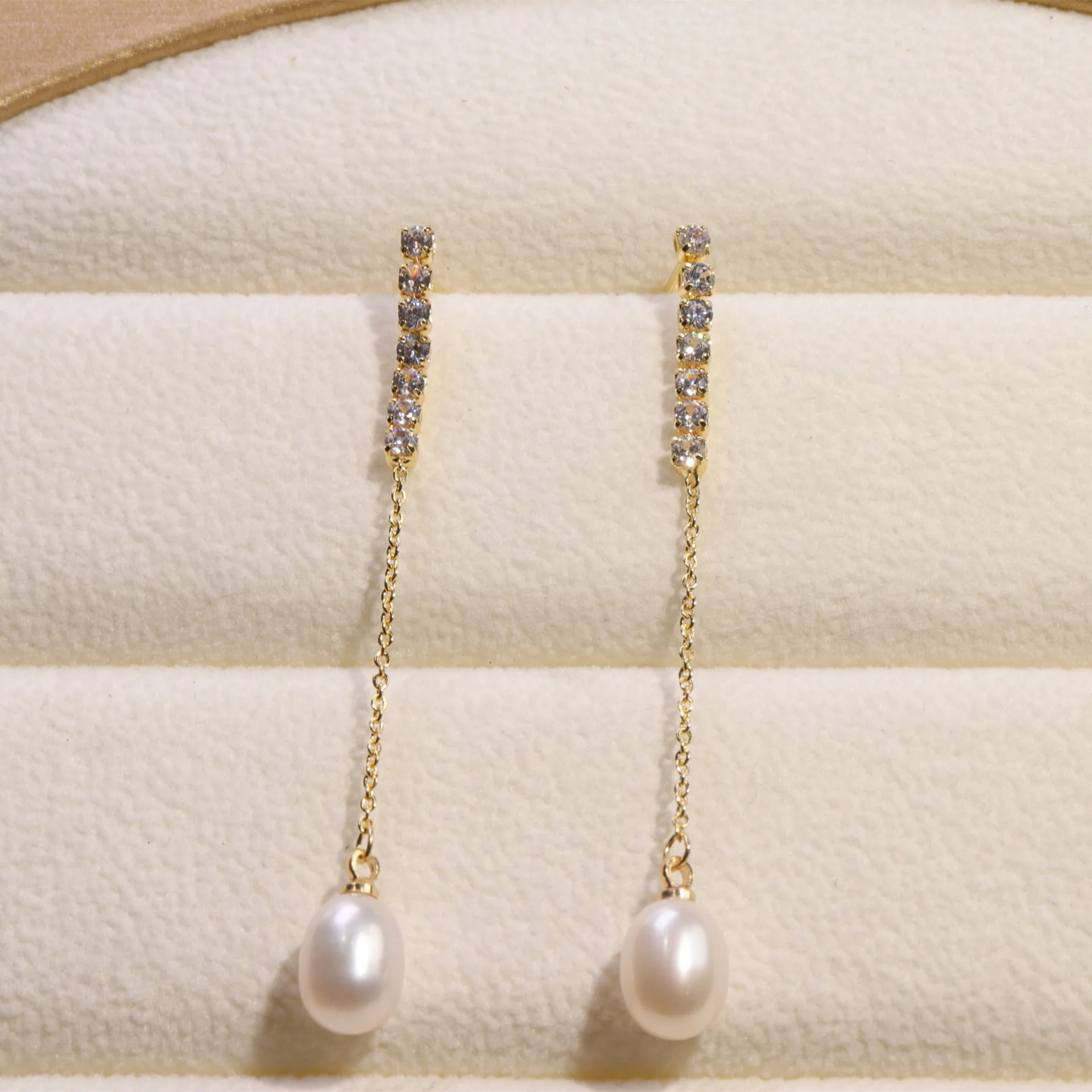 

Certified Factory Direct Supply Freshwater Pearl Silver Pin Earrings Long Tassel Diamond Stud Earrings Wholesale