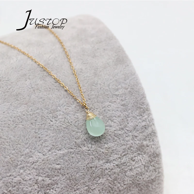 

Light Bulb Pendant Design Charm Natural Stone Green Jade Necklace With Gold Plated